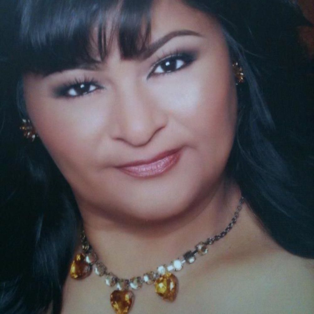 Meet your Posher, Antonia